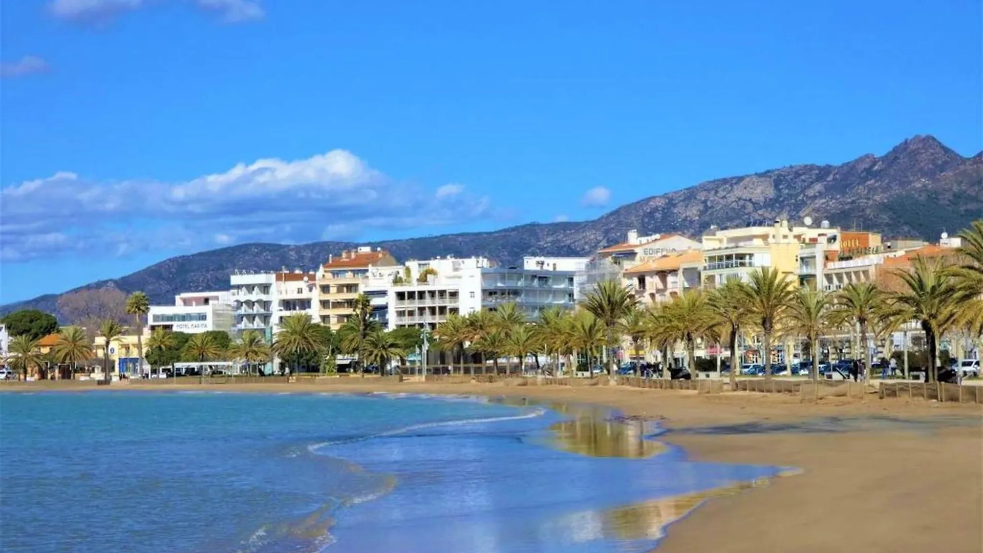 Apartamento En Roses A 2 Minutos De La Playa Con Vista Al Mar Gerona